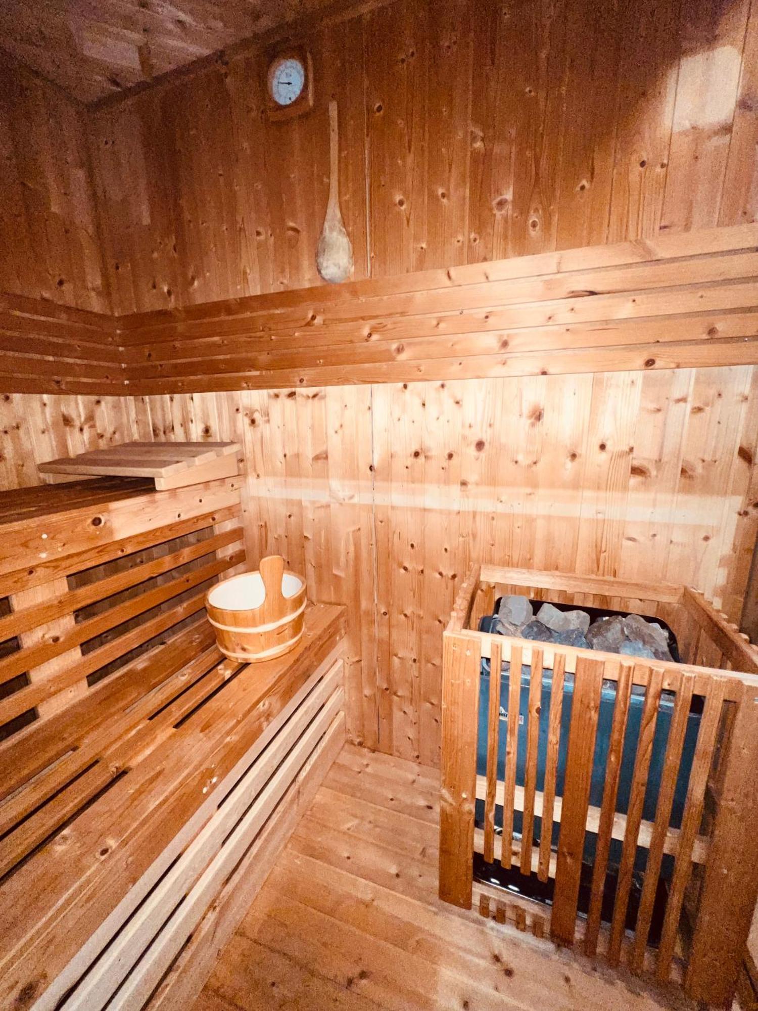 Vila To Tu Dom Brenna Exteriér fotografie